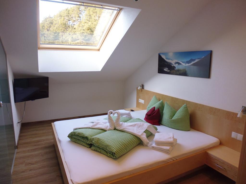 Gundolf Christine Apartment *